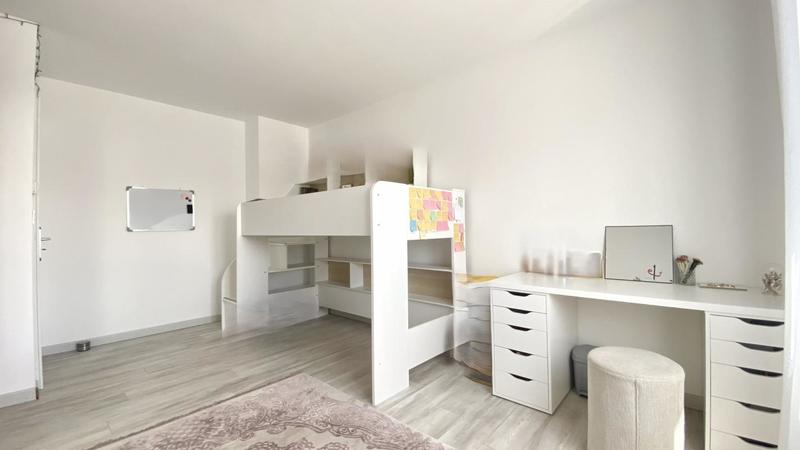 Villa - 130 m² - 5 pièces