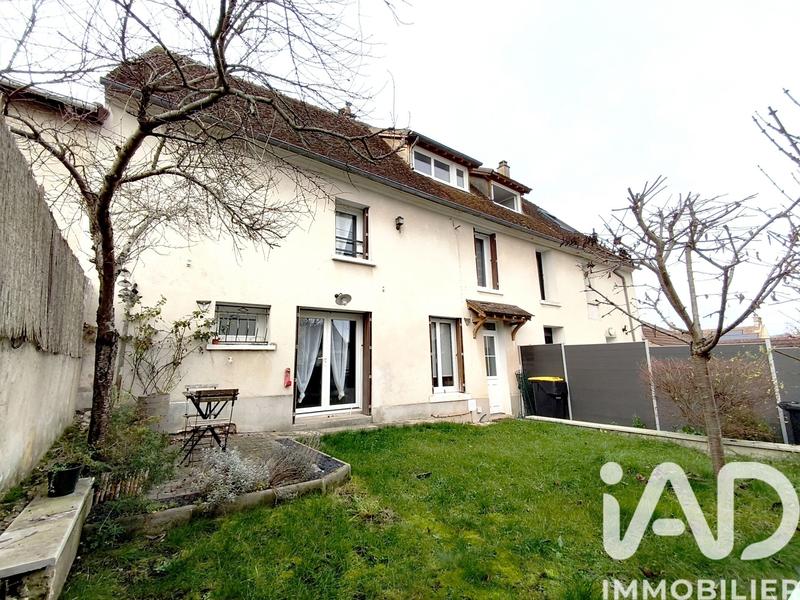 Maison - 110 m² - 5 pièces