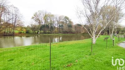 Local commercial - 27 000 m²