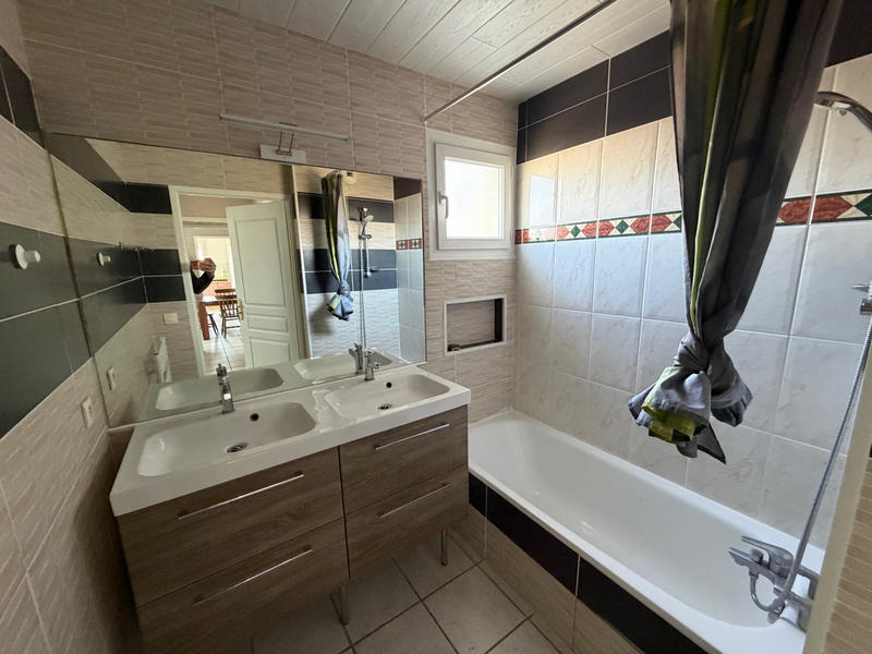 Appartement - 77 m² - 4 pièces