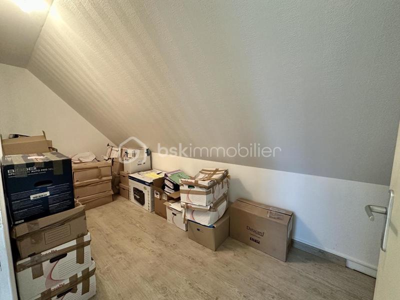 Local commercial - 272 m² - 12 pièces