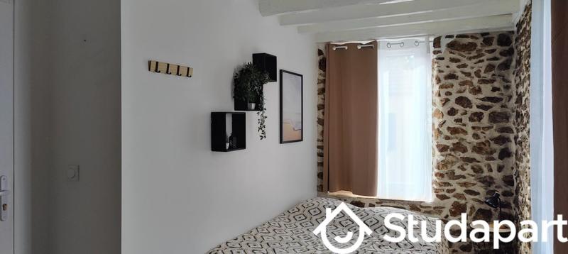 Chambre - 13 m² - 1 pièce