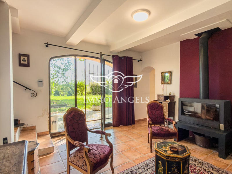 Mas - 268 m² - 9 pièces