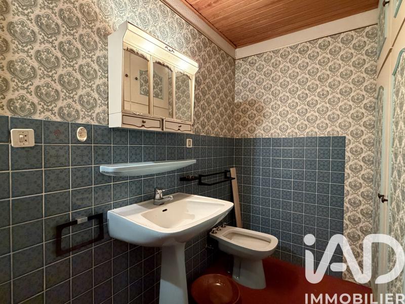 Maison - 248 m² - 7 pièces