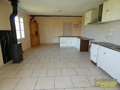 Maison - 220 m² - 7 pièces