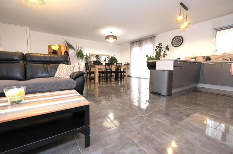 Pavillon - 123 m² - 4 pièces