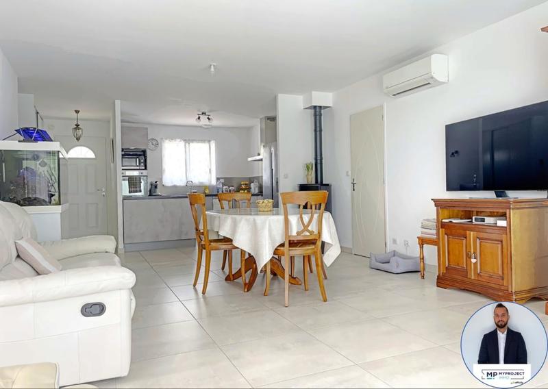 Maison - 93 m² - 5 pièces