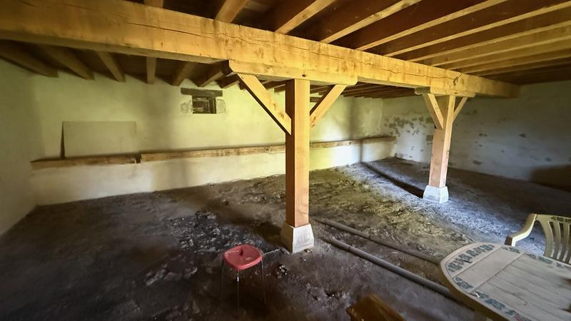 Maison - 207 m² - 1 pièce