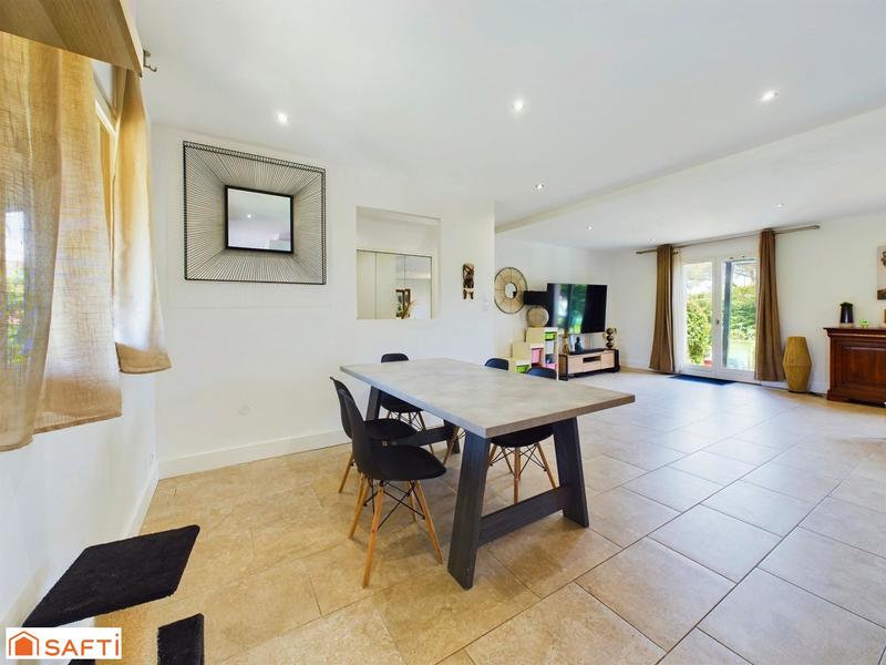 Maison - 110 m² - 4 pièces