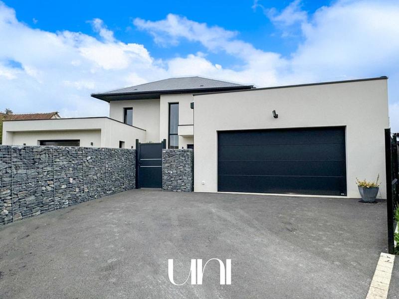 Maison - 162 m² - 5 pièces