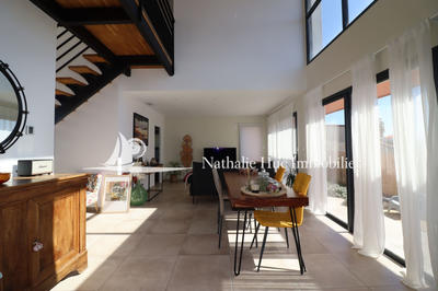 Maison - 130 m² - 5 pièces