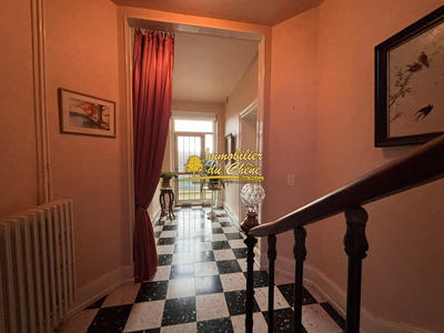 Maison - 255 m² - 10 pièces