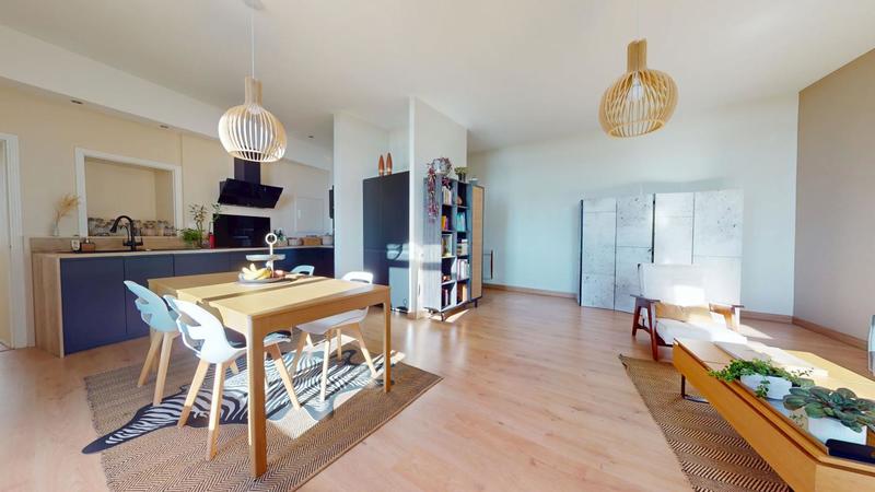 Appartement - 132 m² - 4 pièces