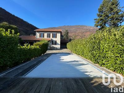 Maison - 155 m² - 6 pièces