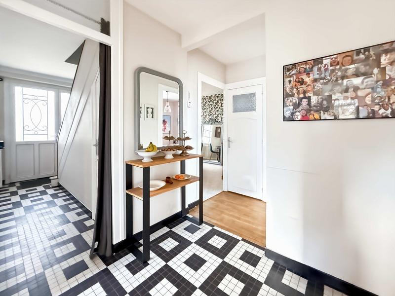 Maison - 131 m² - 6 pièces