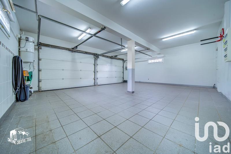 Maison - 191 m² - 7 pièces