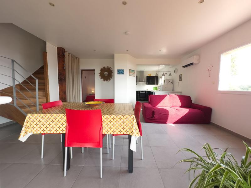 Maison - 270 m² - 3 pièces