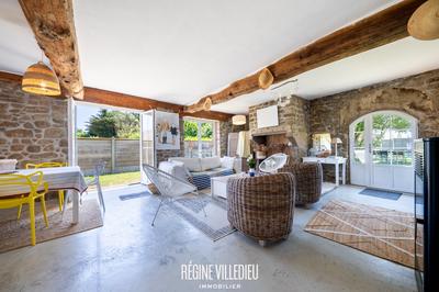 Maison - 296 m² - 11 pièces