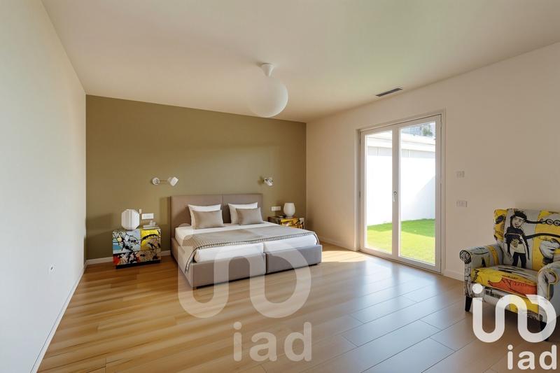 Maison - 166 m² - 5 pièces