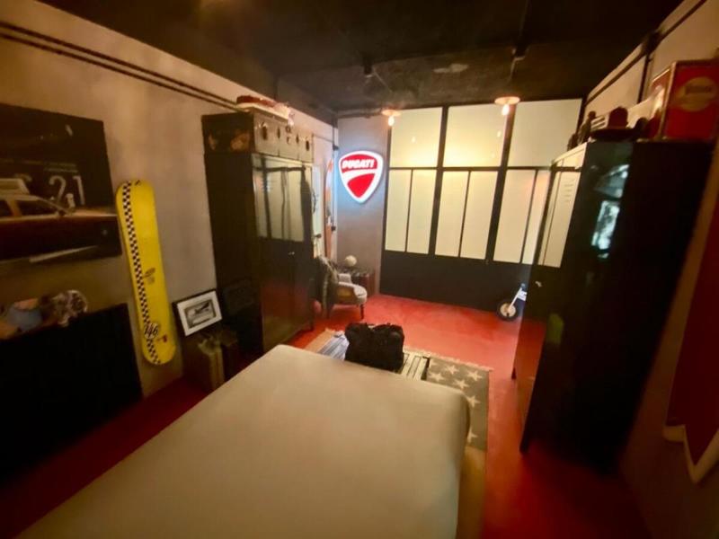 Loft - 76 m² - 3 pièces