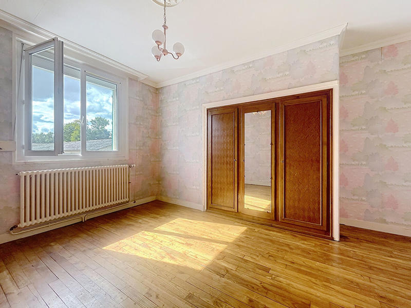 Maison - 169 m² - 7 pièces