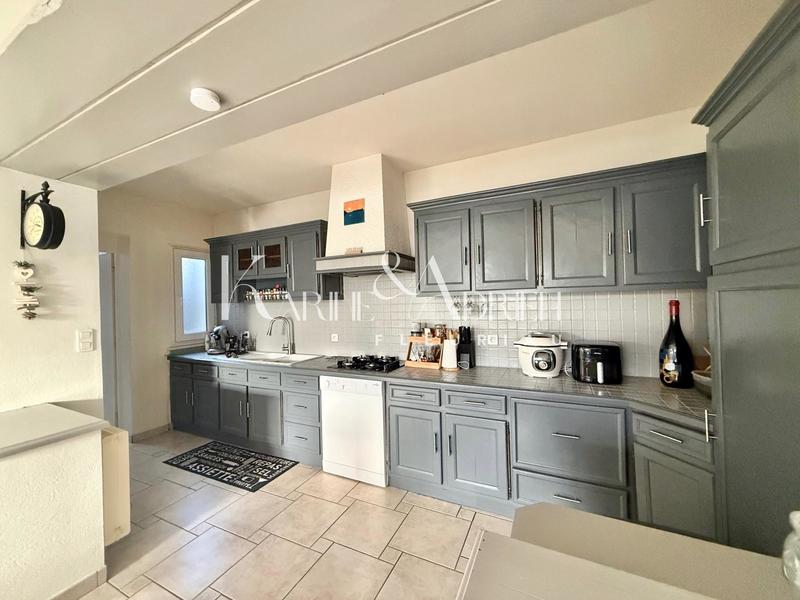 Maison - 140 m² - 6 pièces