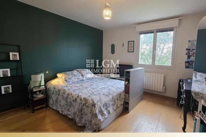 Pavillon - 142 m² - 5 pièces