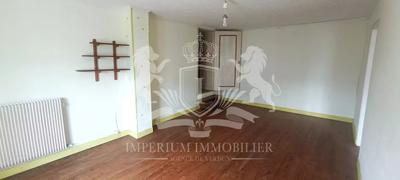 Maison - 236 m² - 7 pièces