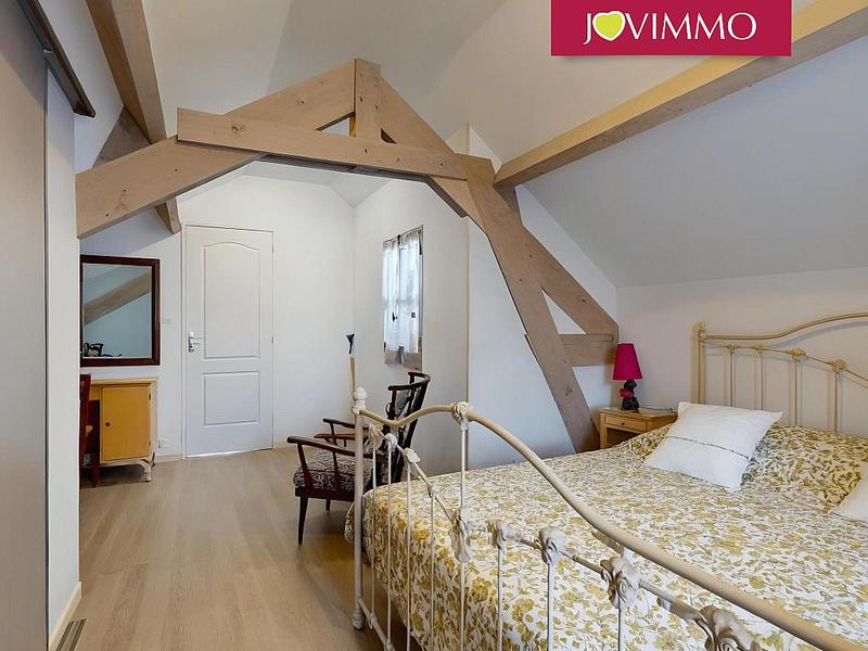 Maison - 260 m² - 9 pièces