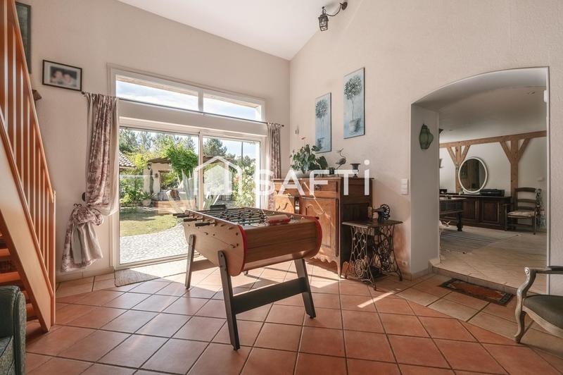 Maison - 190 m² - 8 pièces