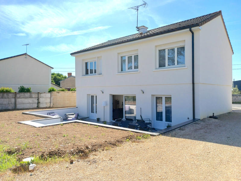 Maison - 138 m² - 6 pièces