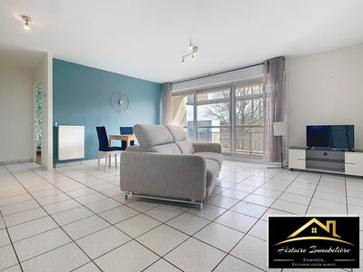 Appartement - 100 m² - 5 pièces