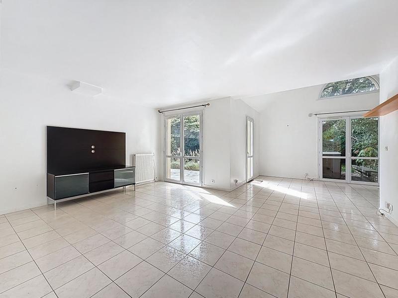 Maison - 163 m² - 8 pièces