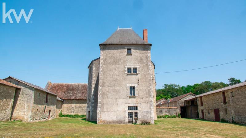 Propriété - 300 m² - 8 pièces