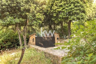 Maison - 204 m² - 6 pièces