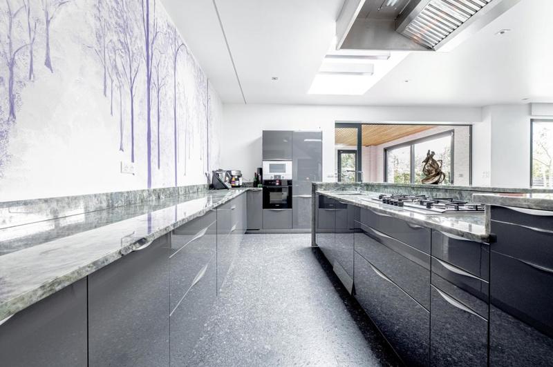 Maison d'architecte - 325 m² - 7 pièces