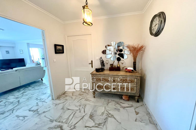 Appartement - 102 m² - 3 pièces