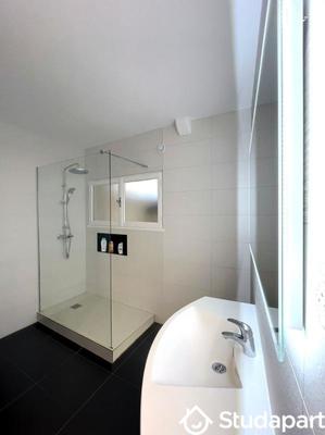 Chambre - 14 m² - 1 pièce