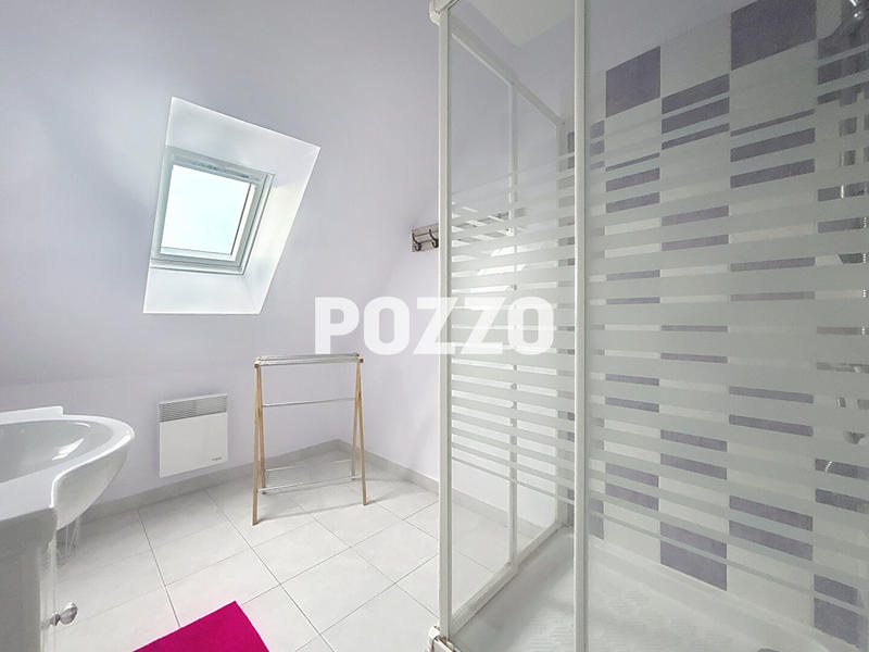 Maison - 92 m² - 5 pièces