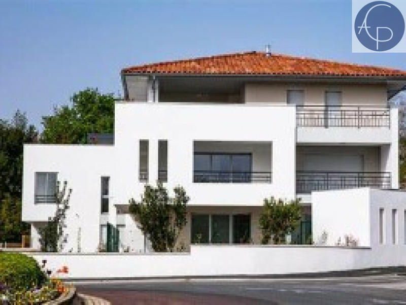 Appartement - 89 m² - 4 pièces