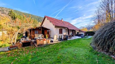 Maison traditionnelle - 184 m² - 5 pièces