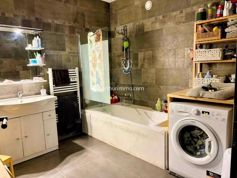 Maison - 288 m² - 7 pièces