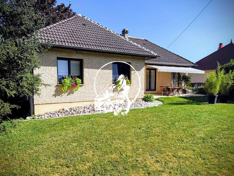 Maison - 98 m² - 5 pièces