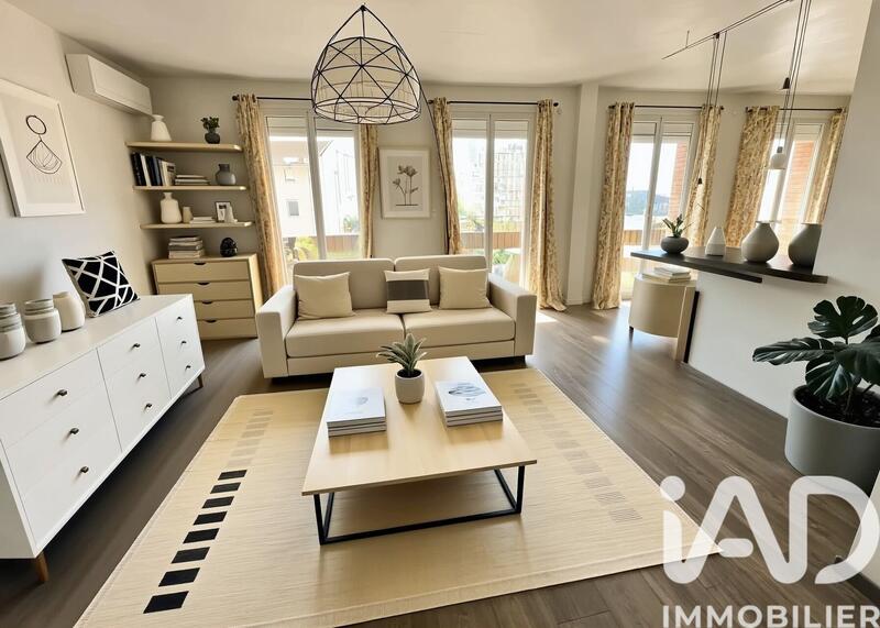 Appartement - 143 m² - 7 pièces