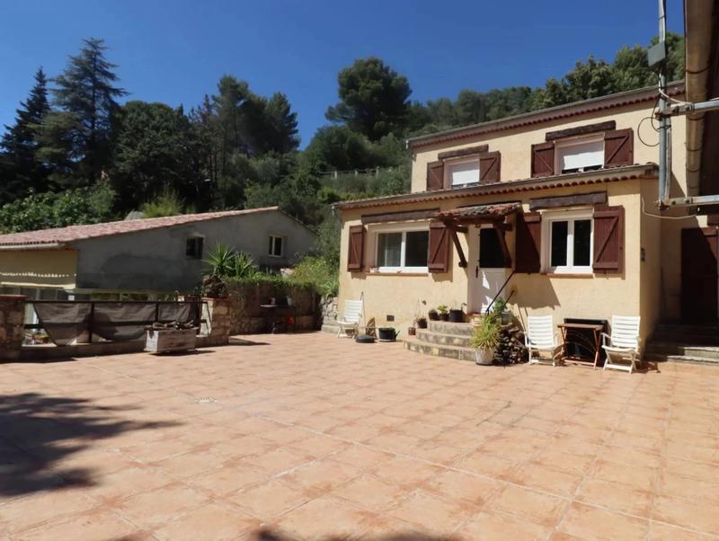 Maison - 135 m² - 5 pièces