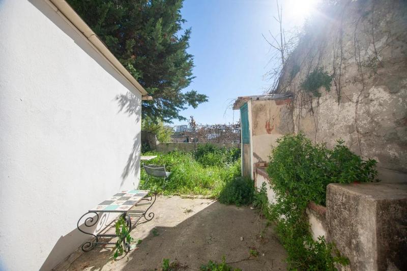 Appartement - 93 m² - 6 pièces