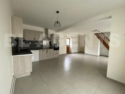 Maison ancienne - 177 m² - 9 pièces