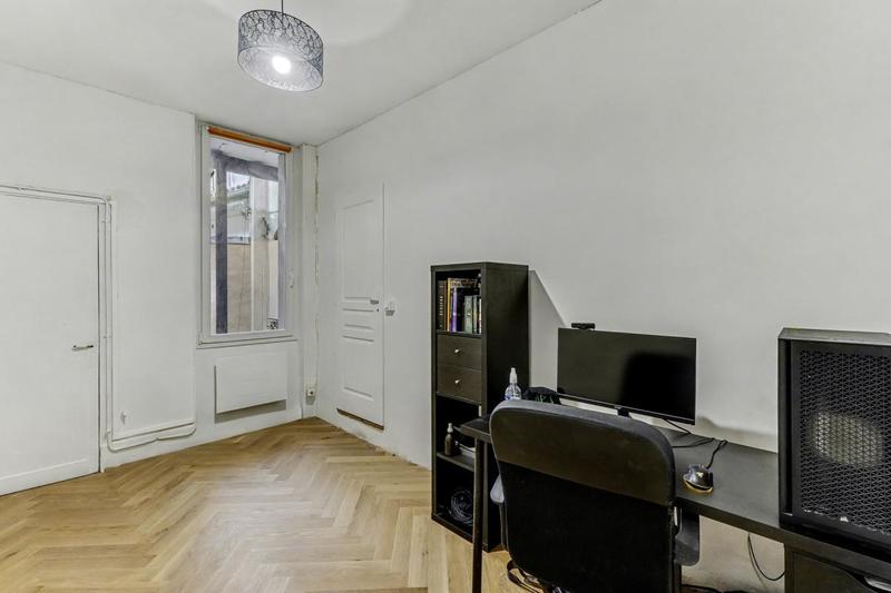 Appartement - 93 m² - 4 pièces