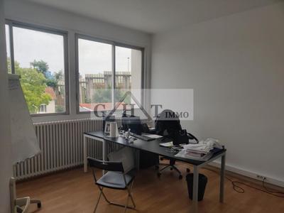 Bureau - 179 m²