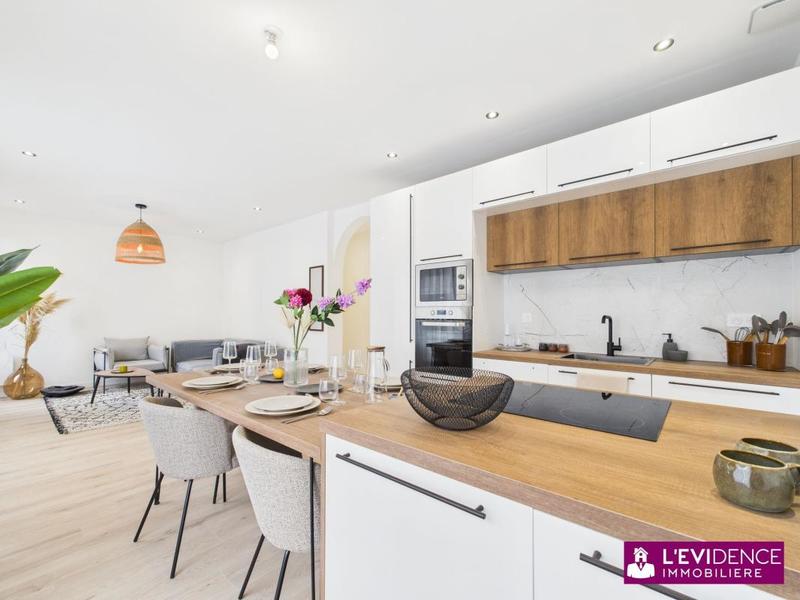 Appartement - 77 m² - 3 pièces